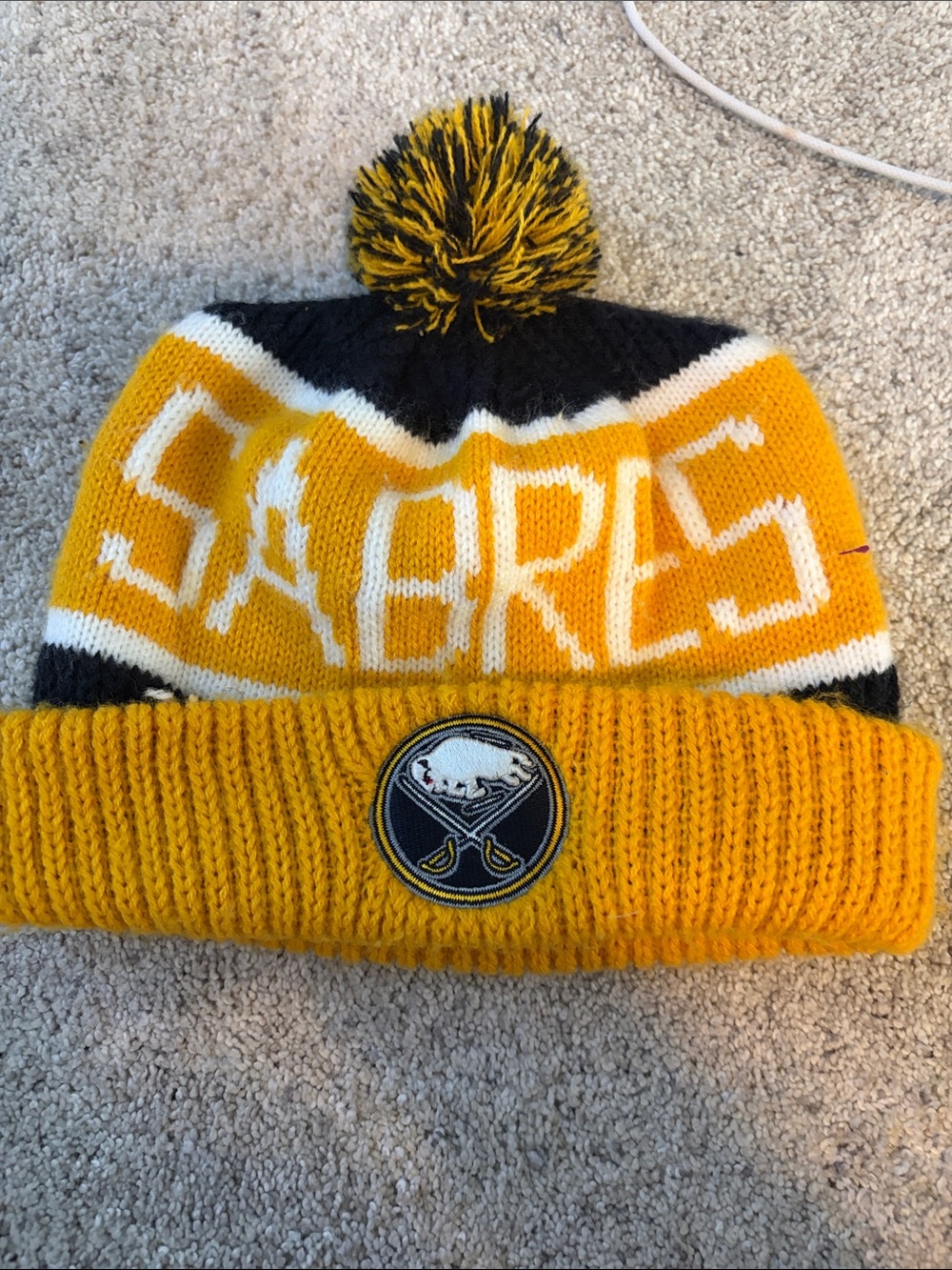 47 Buffalo Sabres Yellow Black Pom Beanie